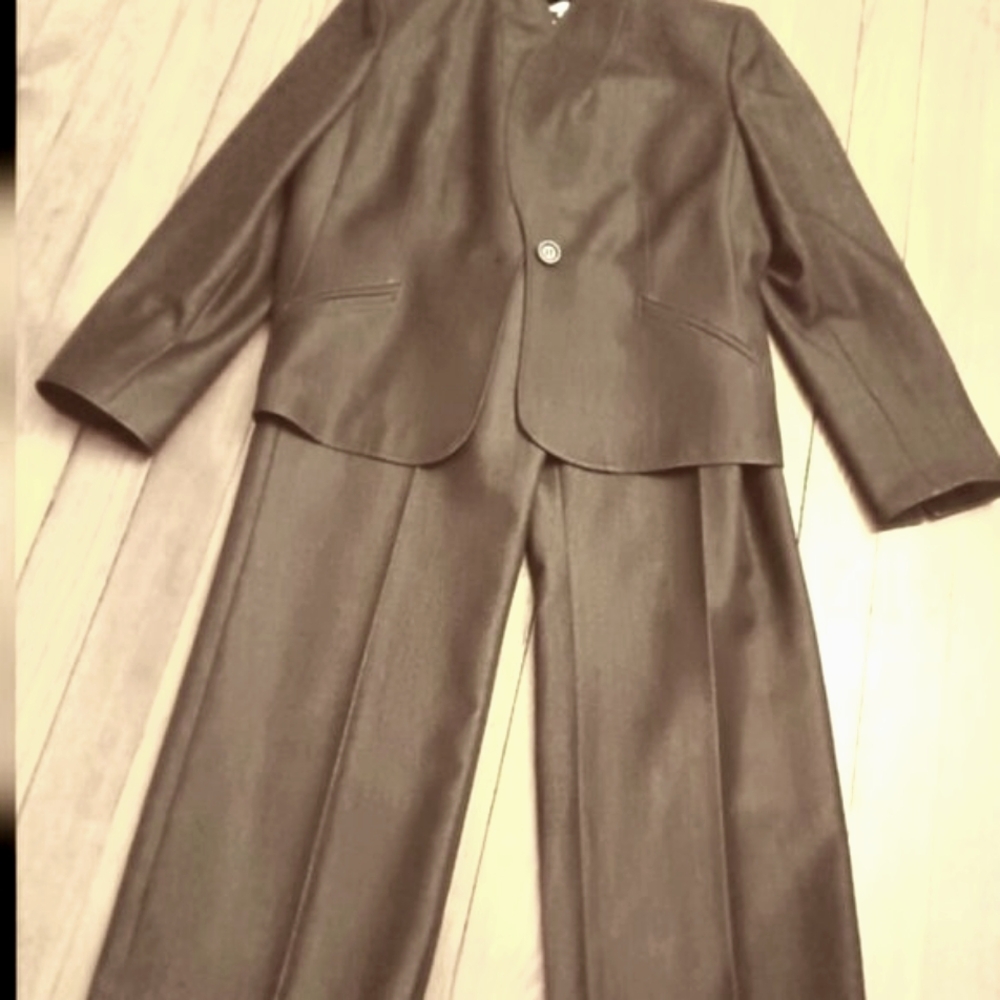 SUIT STUDIO 2PC BROWN PANTSUIT SIZE 12
